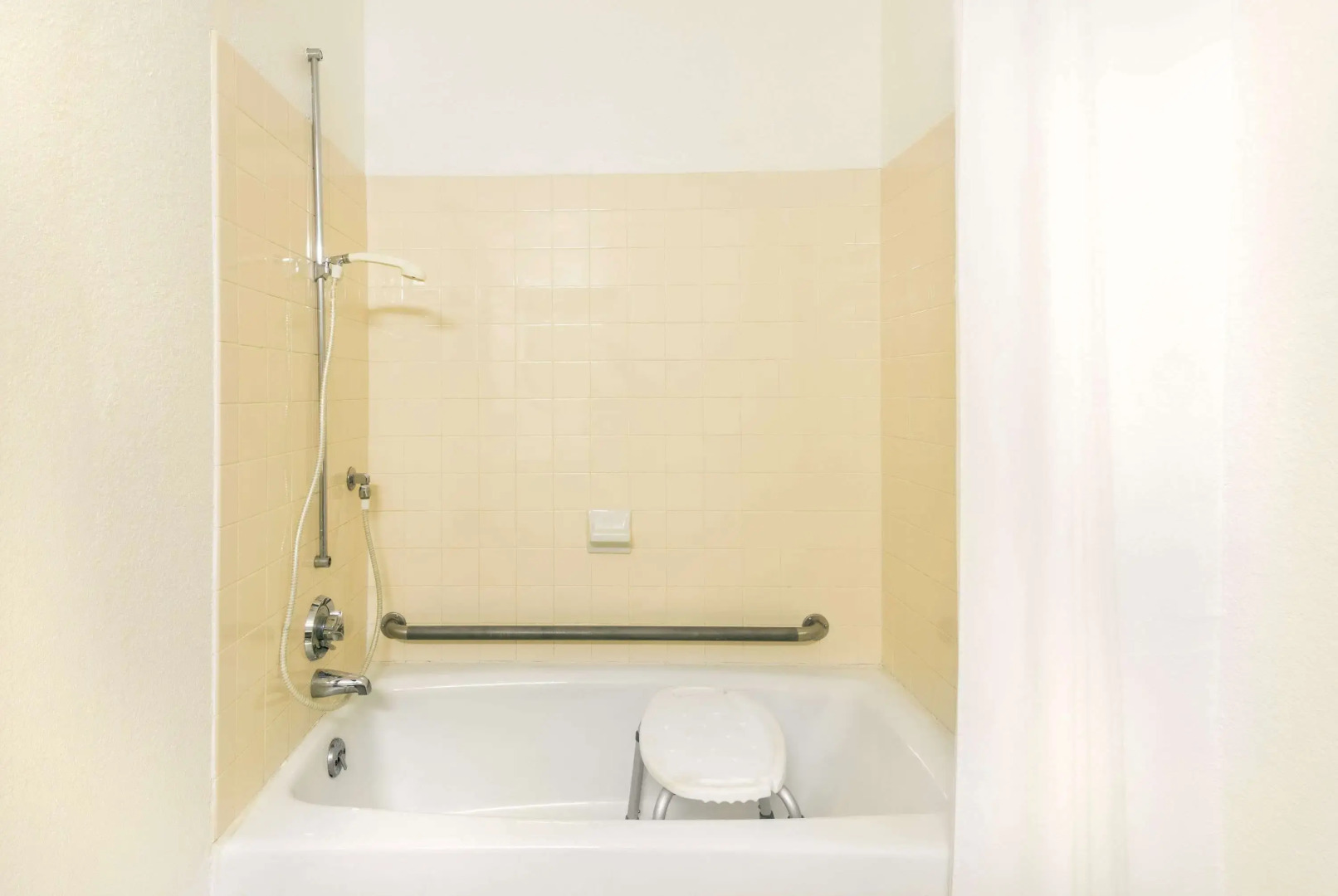 Super 8 by Wyndham Twinsburg/Cleveland Area