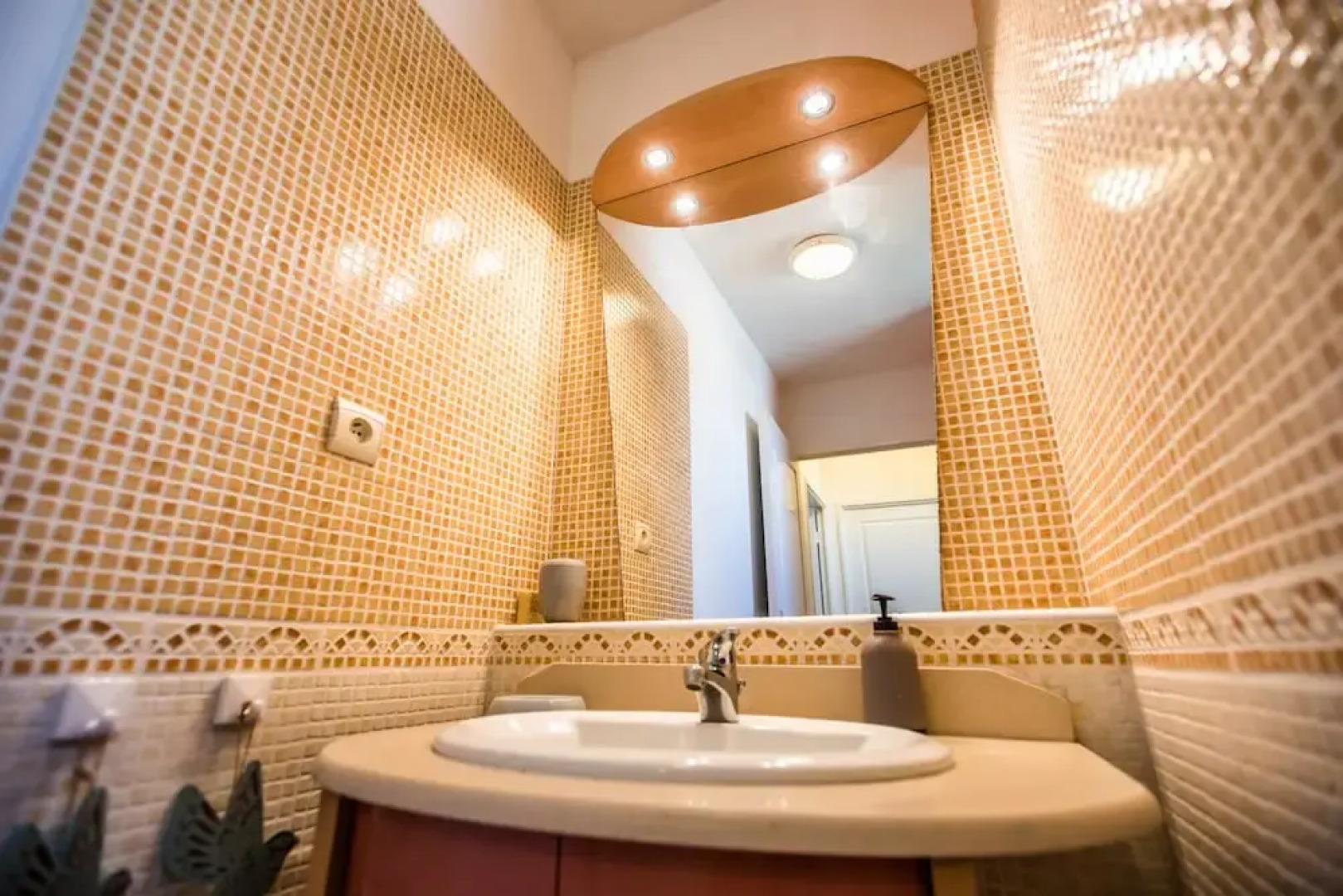 Appartement Kaza Logos