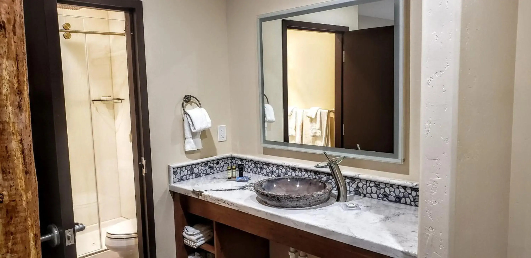 Bluff Dwellings Resort