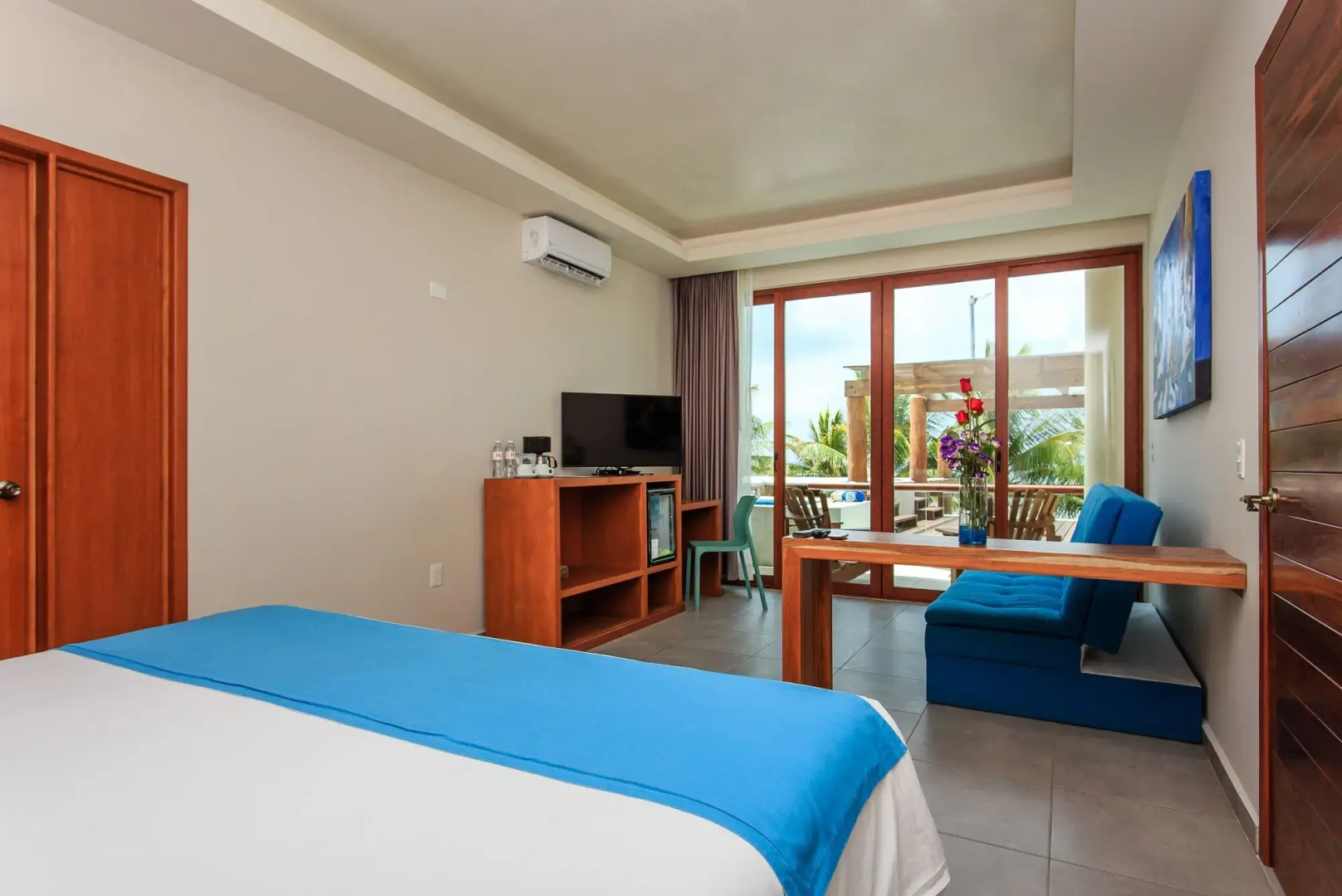 Aquastar Hotel & Apartments