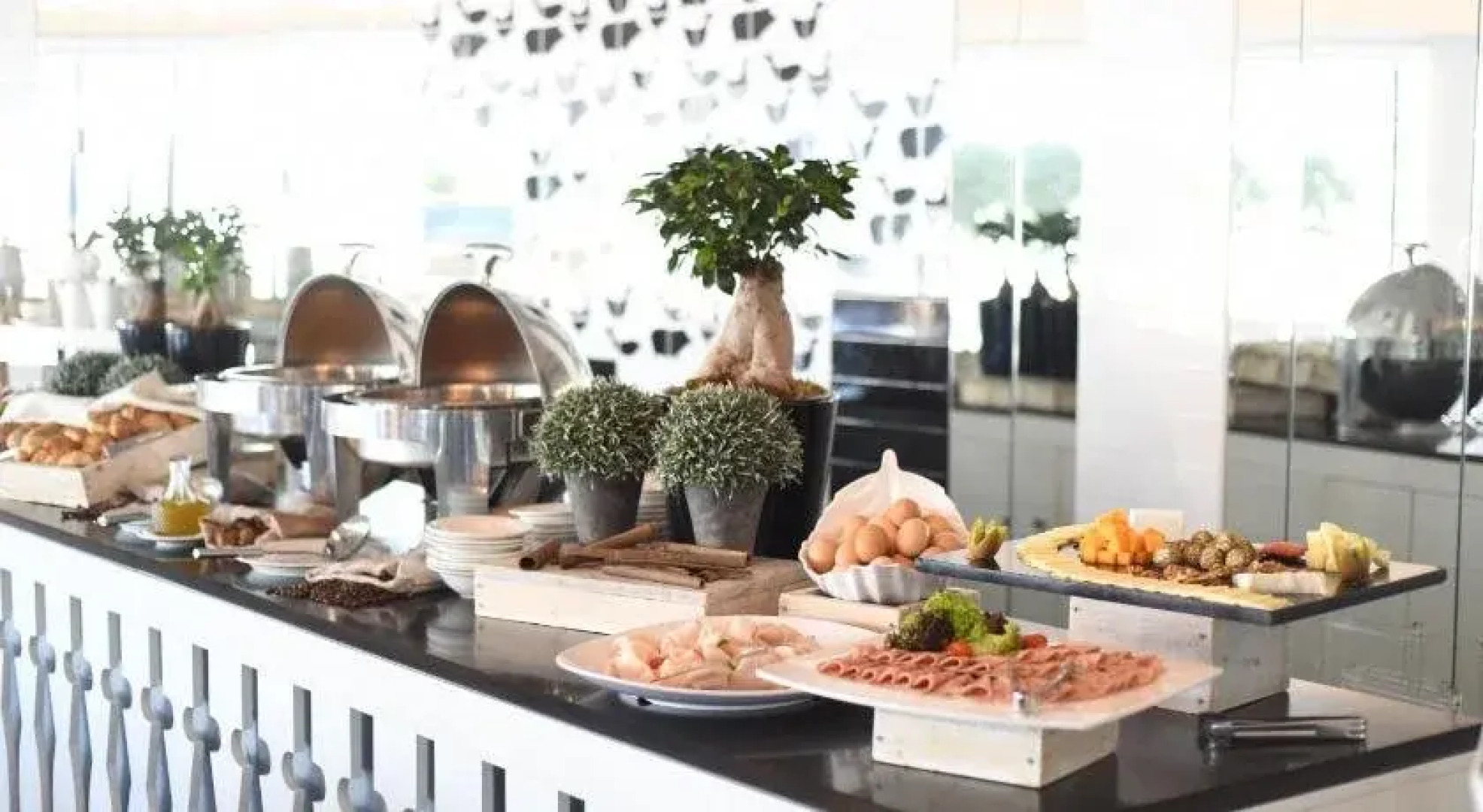 Miramar Hotel Resort & Spa