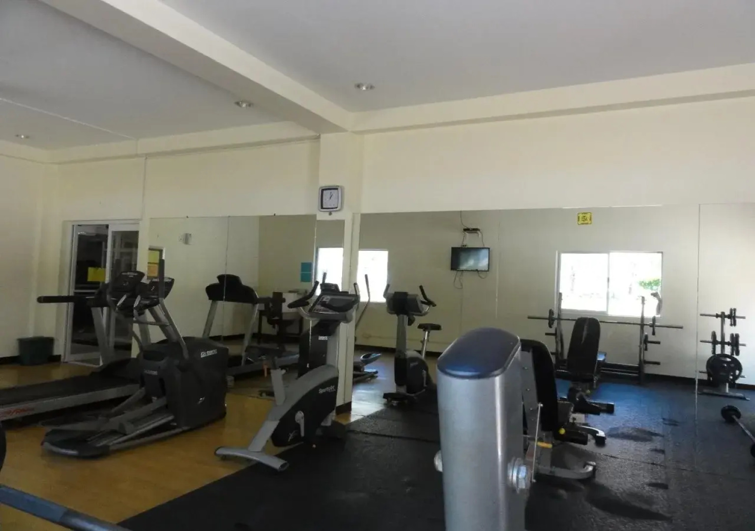 Chateau Elysee Apartment - Seine Cluster