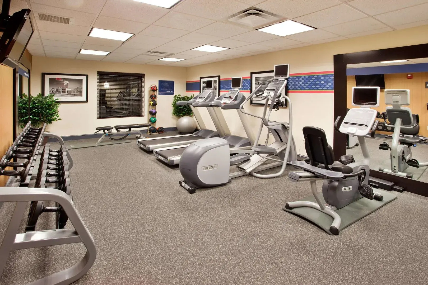 Hampton Inn & Suites Lanett-I-85