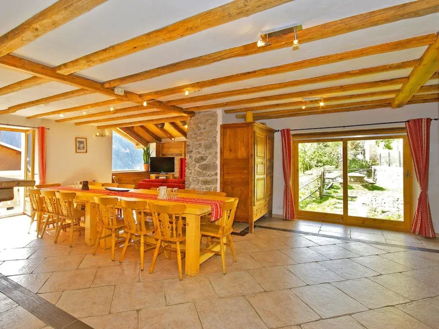 Pretty Chalet With Sauna & Skiing Nearby
