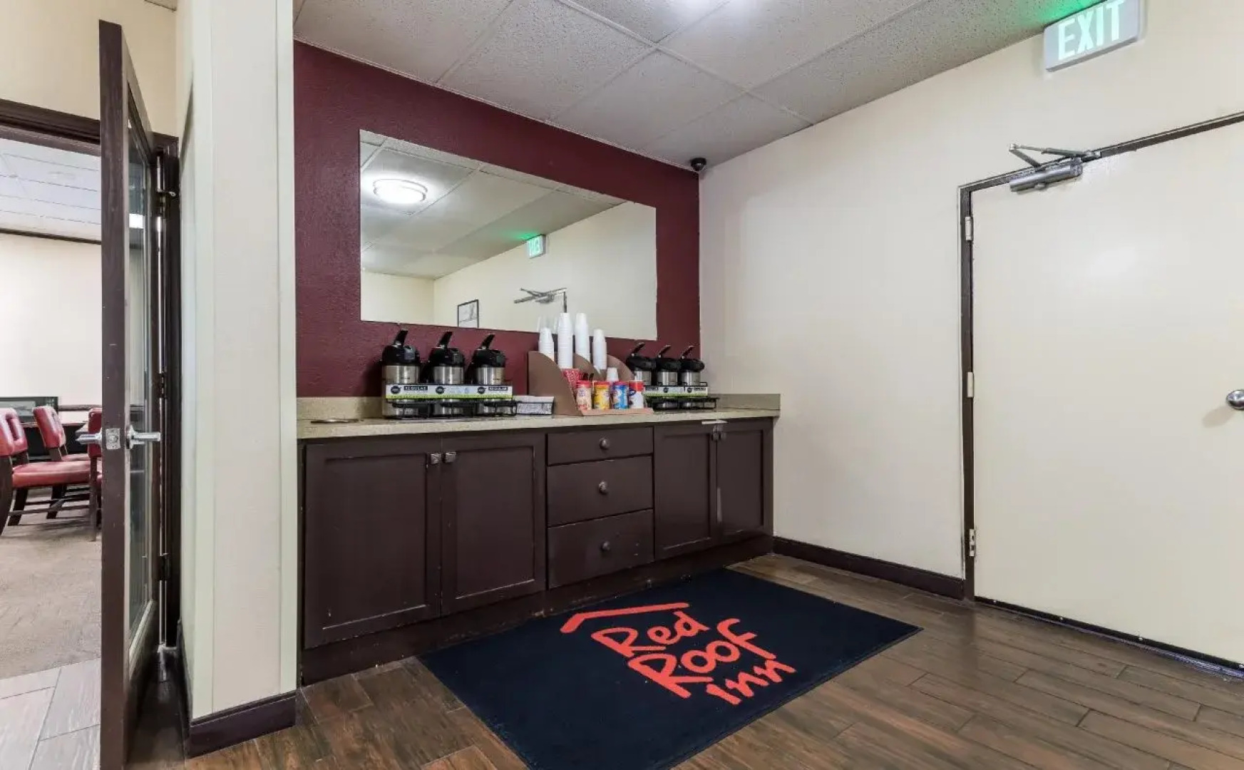 Red Roof Inn Seattle Airport - SEATAC