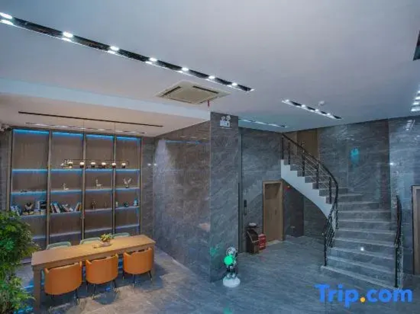 Huichang Weisu Hotel (Xiju Xiaozhen)