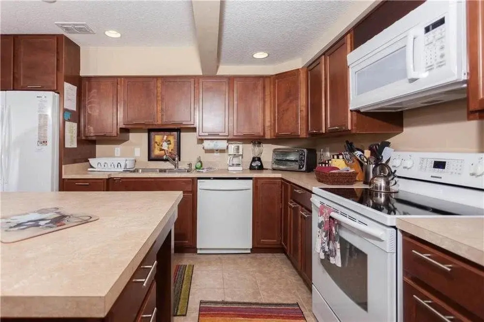 All You Need 2 Br home by RedAwning