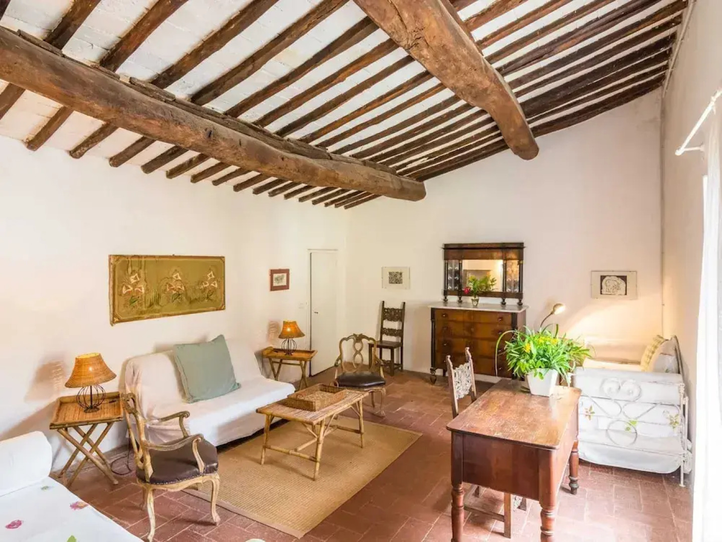 Farmhouse in Bacchereto Near Wine Region