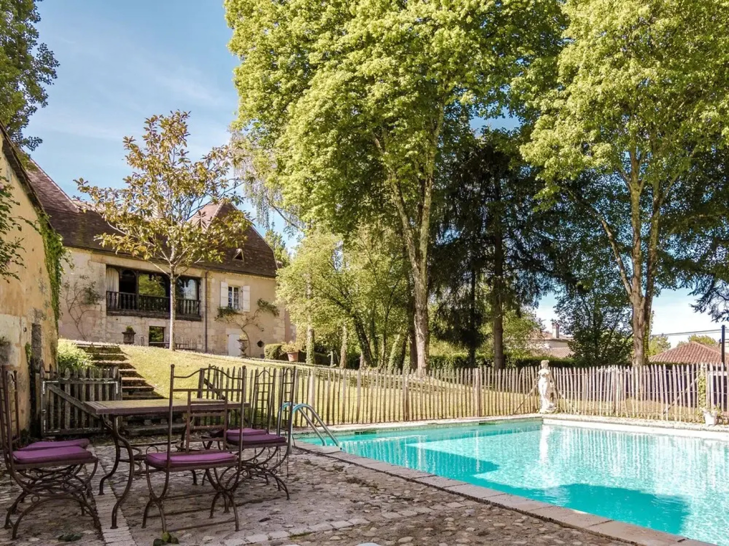 Ritzy Mansion in Sourzac With Tennis Court, Pool & Gym