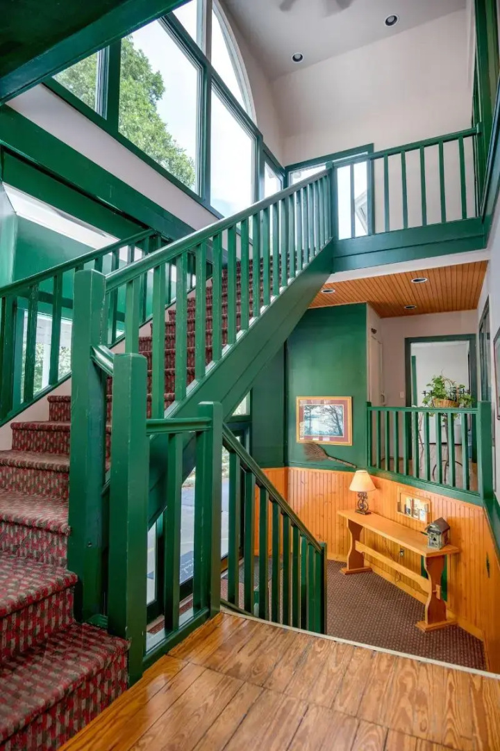 Highland Lake Inn & Resort