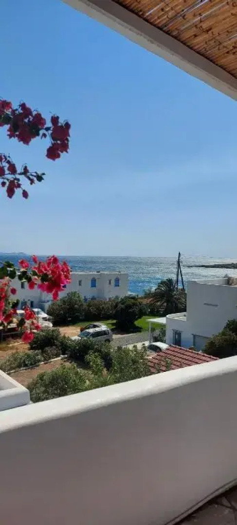 Laouti Tinos Apartments 3