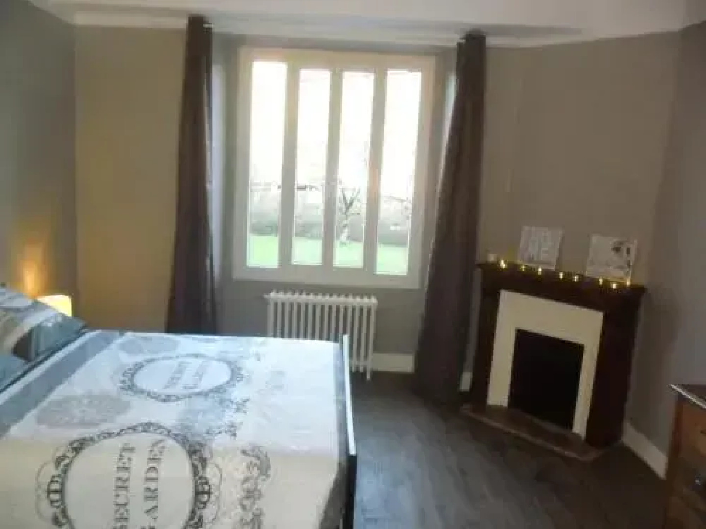 Le Village Des Glycines