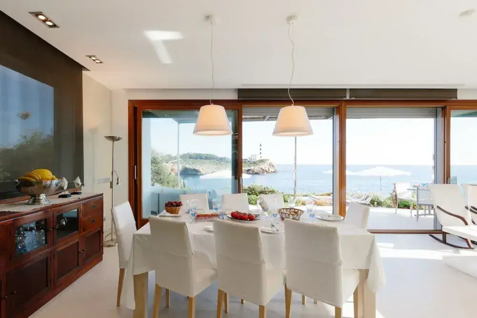 Sea Front Luxurious Villa