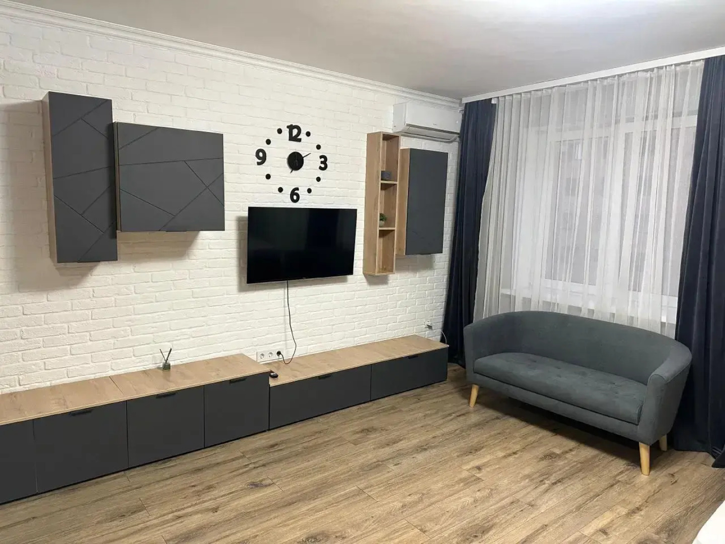 Апартаменты на улице Братьев Темировых 69/4