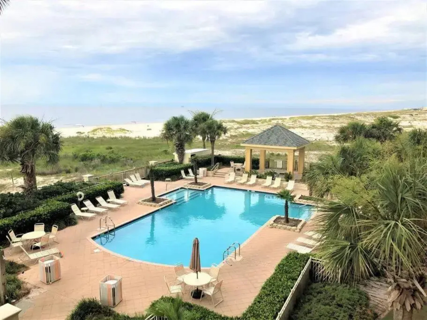 The Beach Club Doral 306 - Spacious Beachfront Condo!