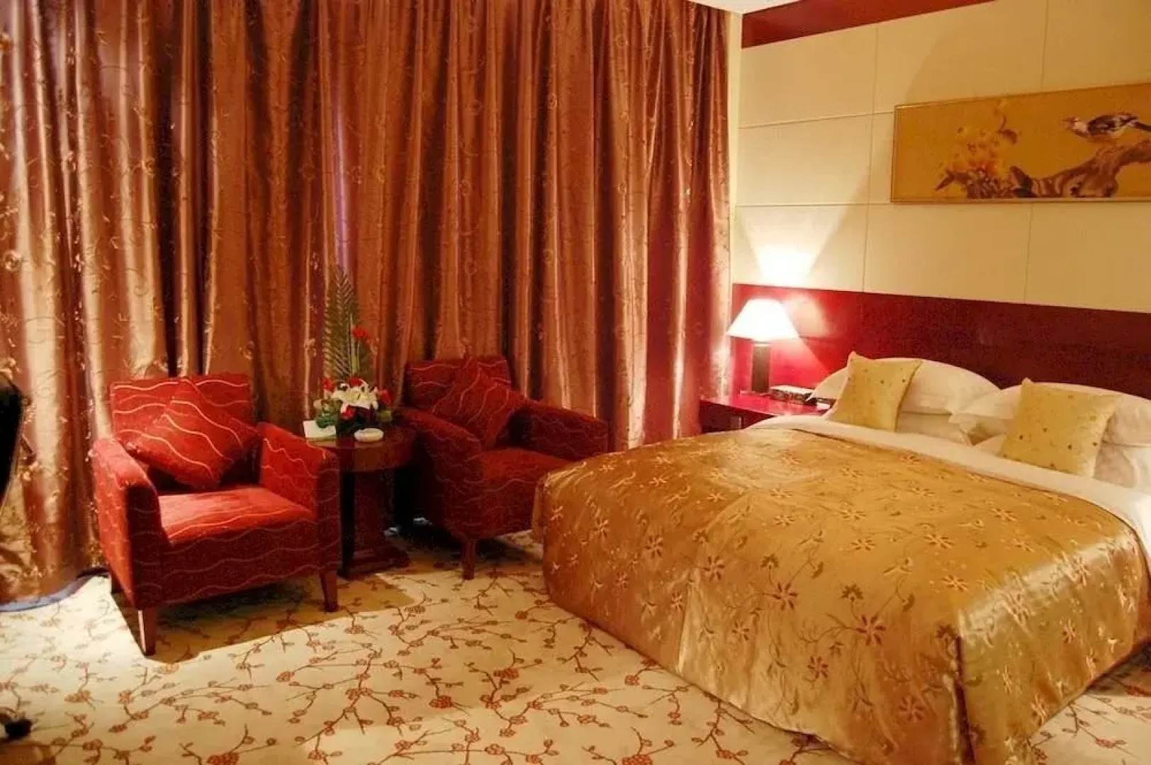 Liuhu Hotel (Hot Spring Garden Hotel)