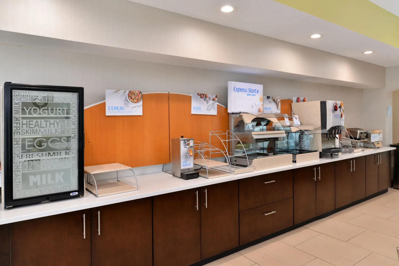 Holiday Inn Express Hotel & Suites Cincinnati-Blue Ash by IHG