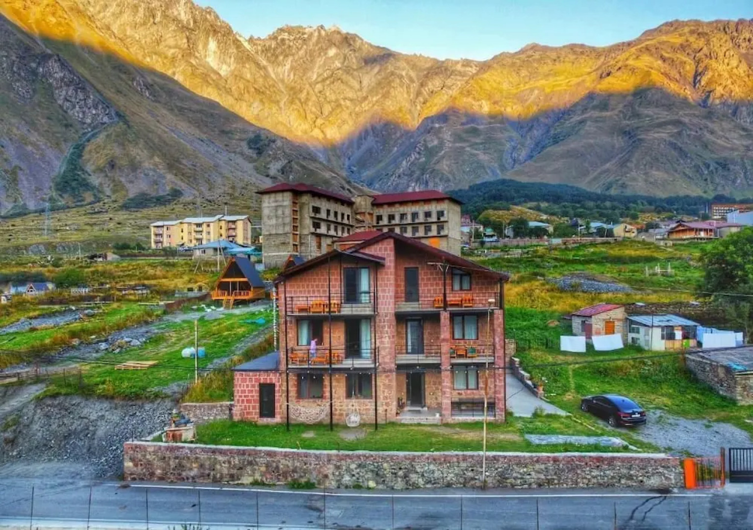 Отель Axien Kazbegi