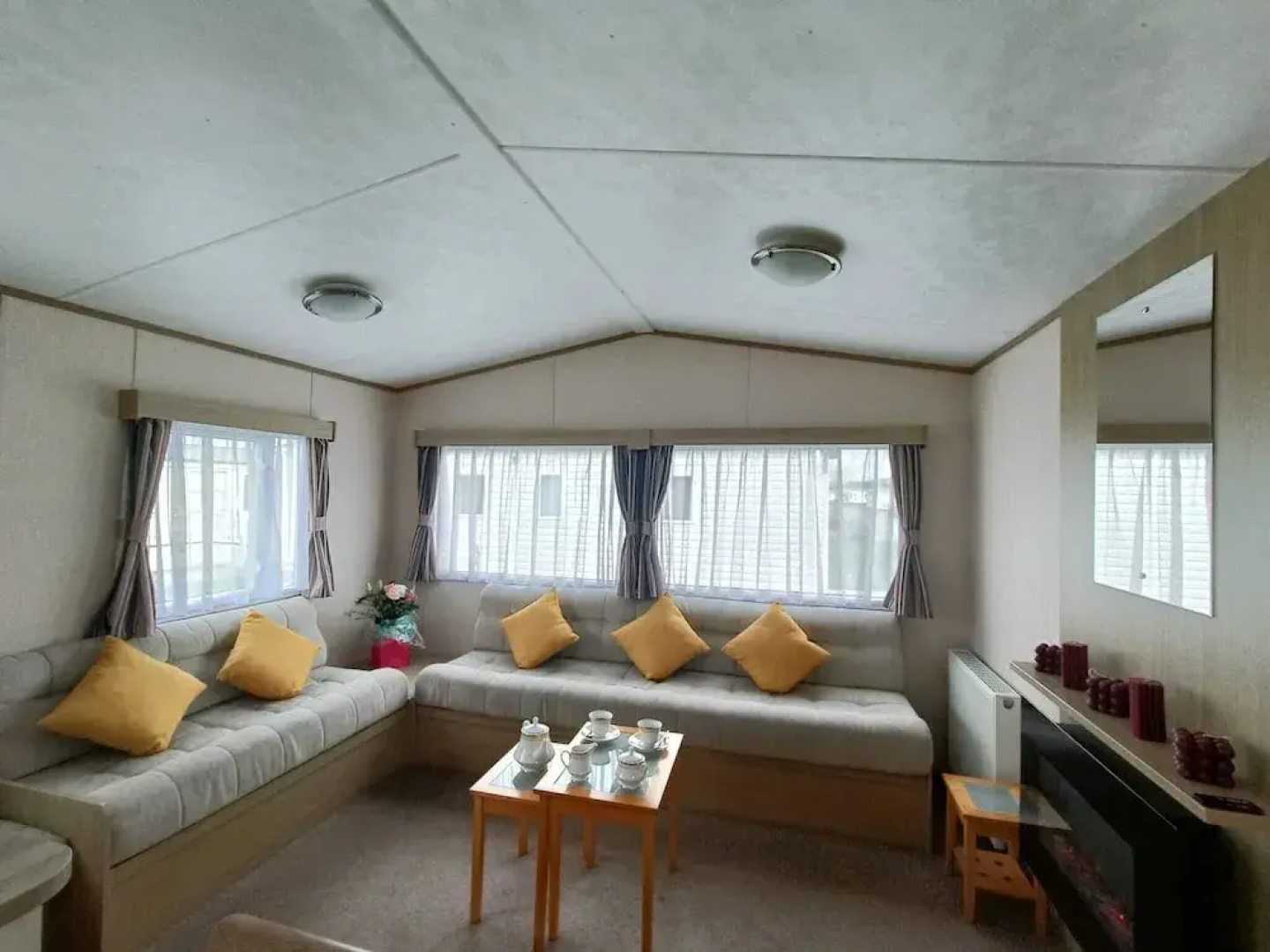 3 Bed, Sleeps 6, Parking