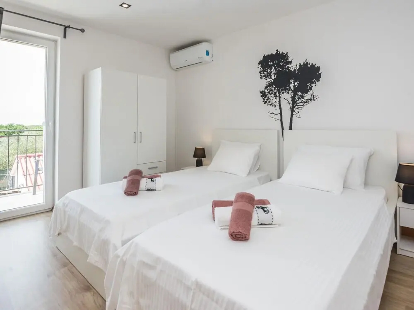 Villa Josipa-with Pool and Beautiful Garden