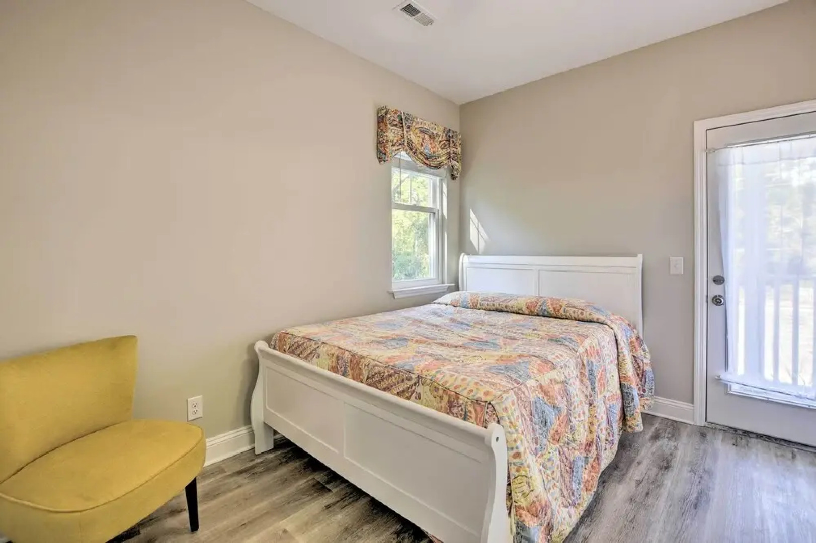 Modern Escape in the Heart of Murrells Inlet