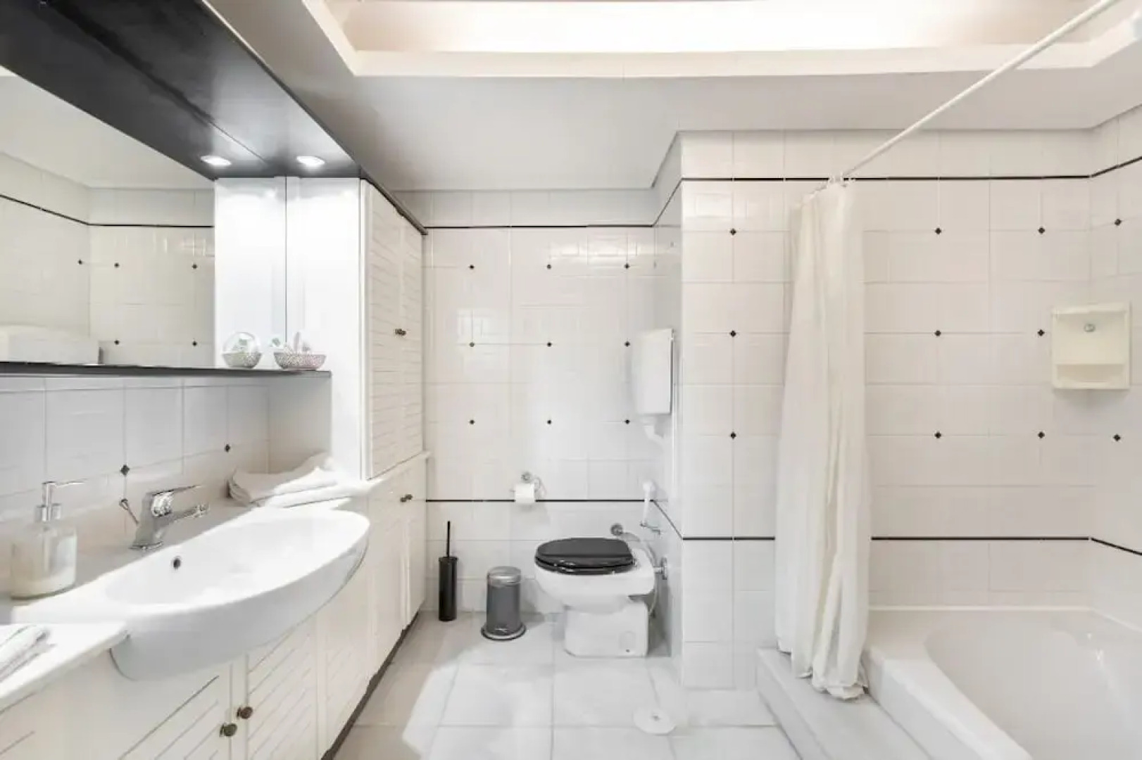 Artemis Villa near Athens airport