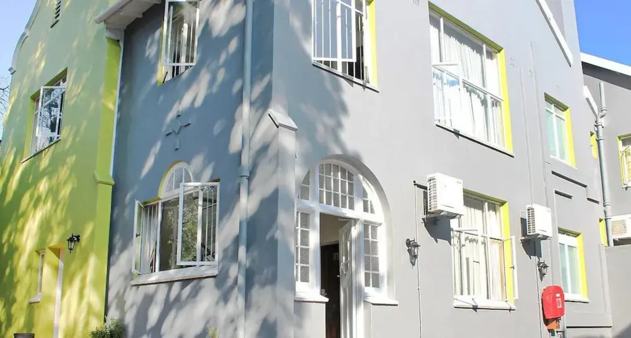 Silver Oaks Boutique Hotel