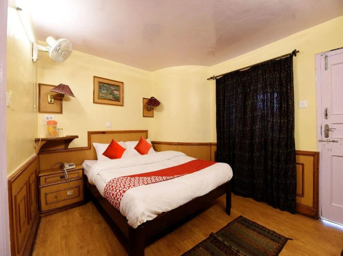 Hotel Samrat Regency