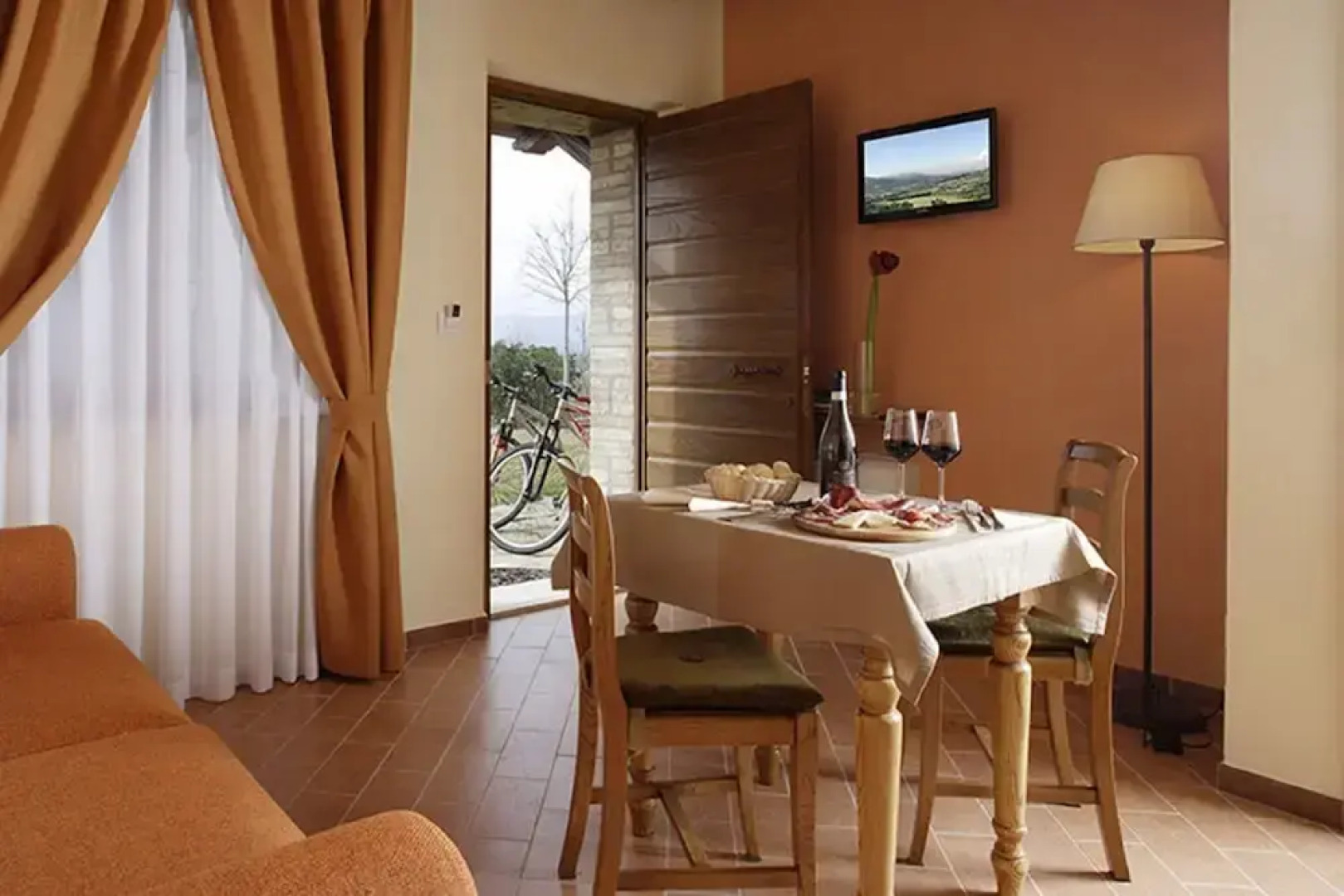 Apartment in Umbria With Infinity Pool Views