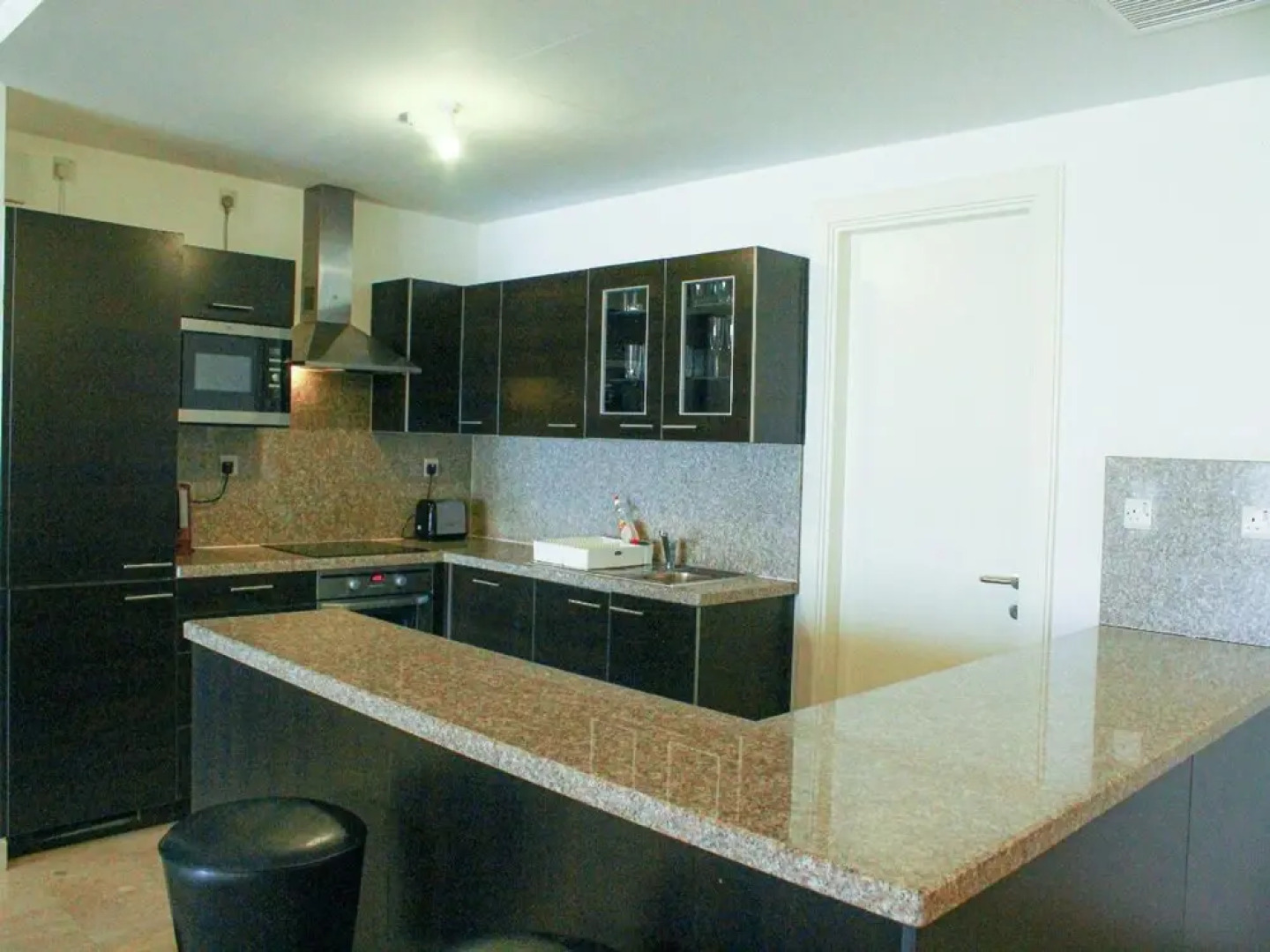 Stunning 3-bedroom Coastal Retreat