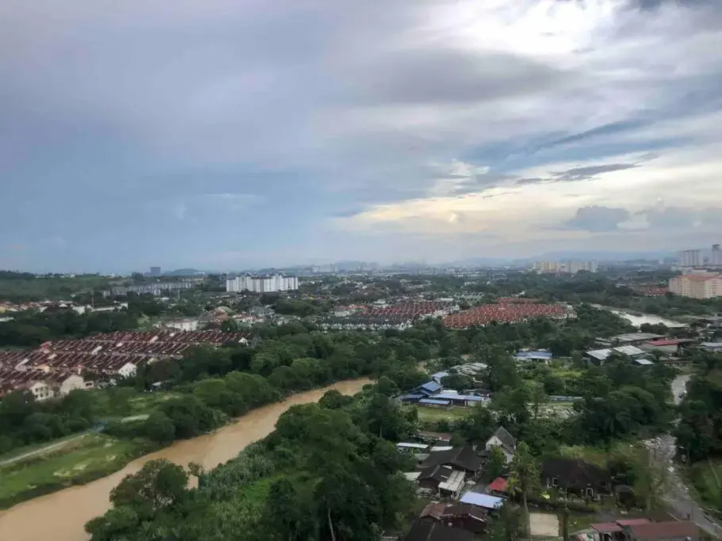 Mishal’s Homestay-Vista Bangi Studio Service Apartment