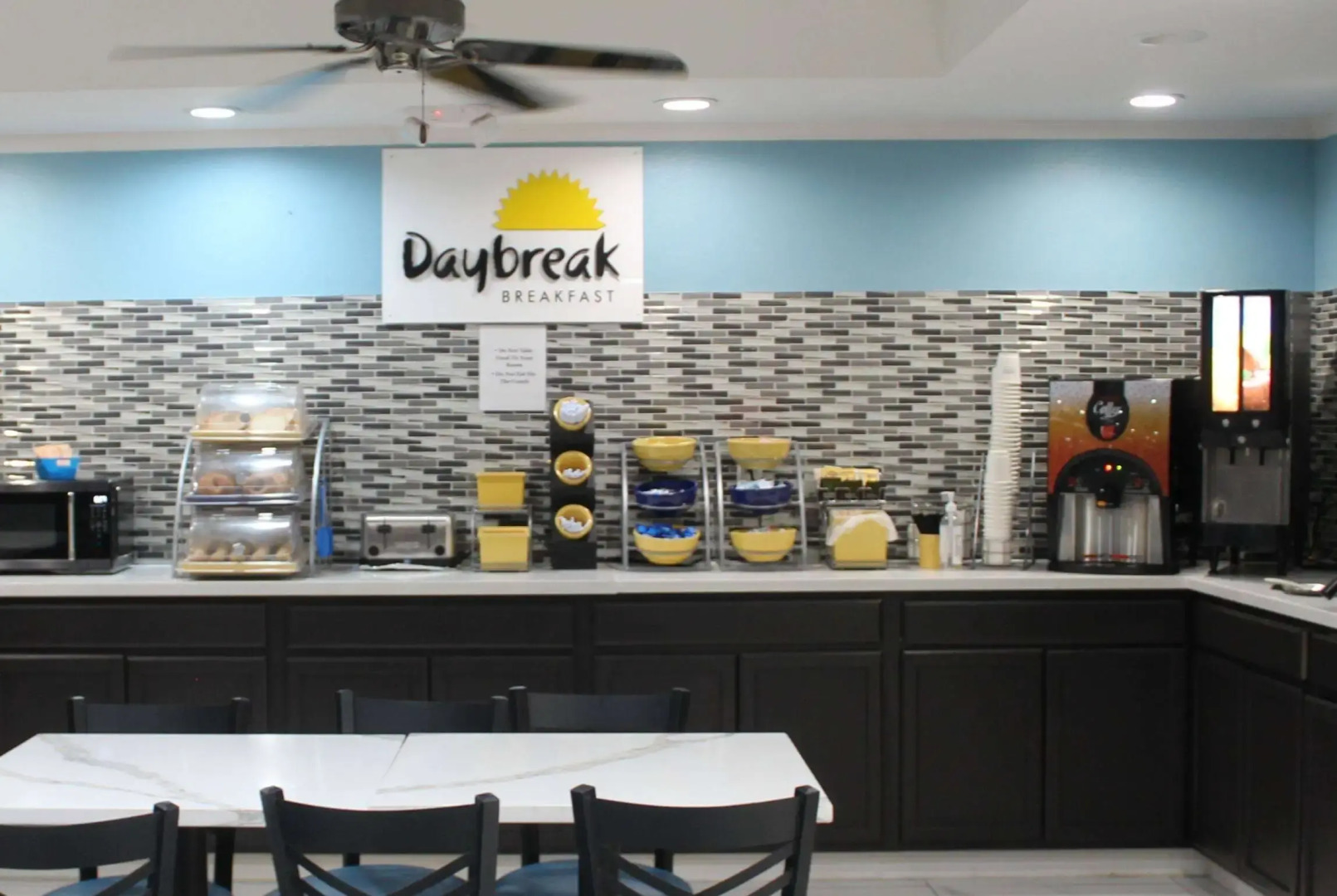 Days Inn by Wyndham Marianna