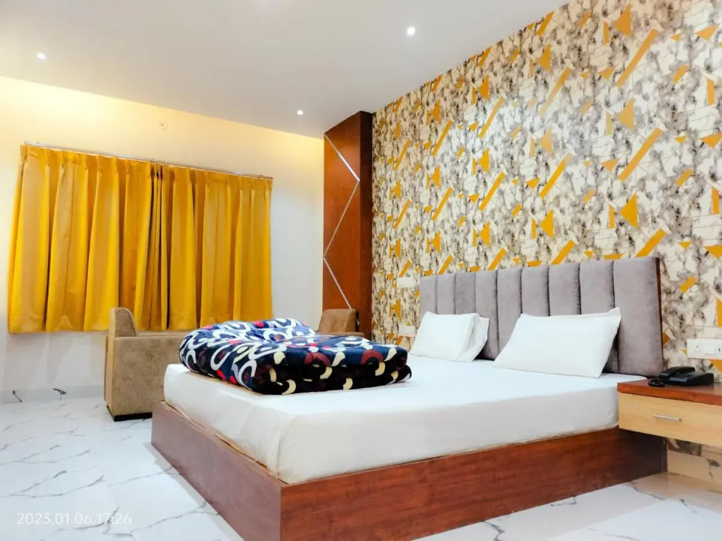 Rbs Hotel & Restaurant