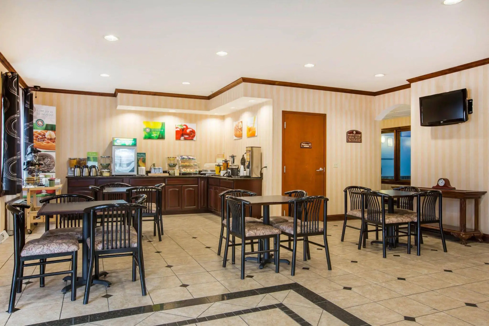 Econo Lodge Glens Falls / Lake George