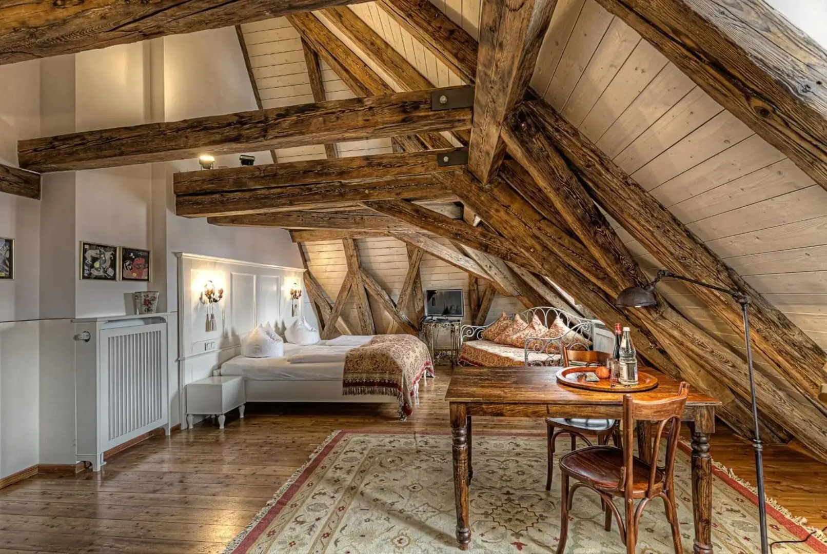 Hotel Orphée - Großes Haus