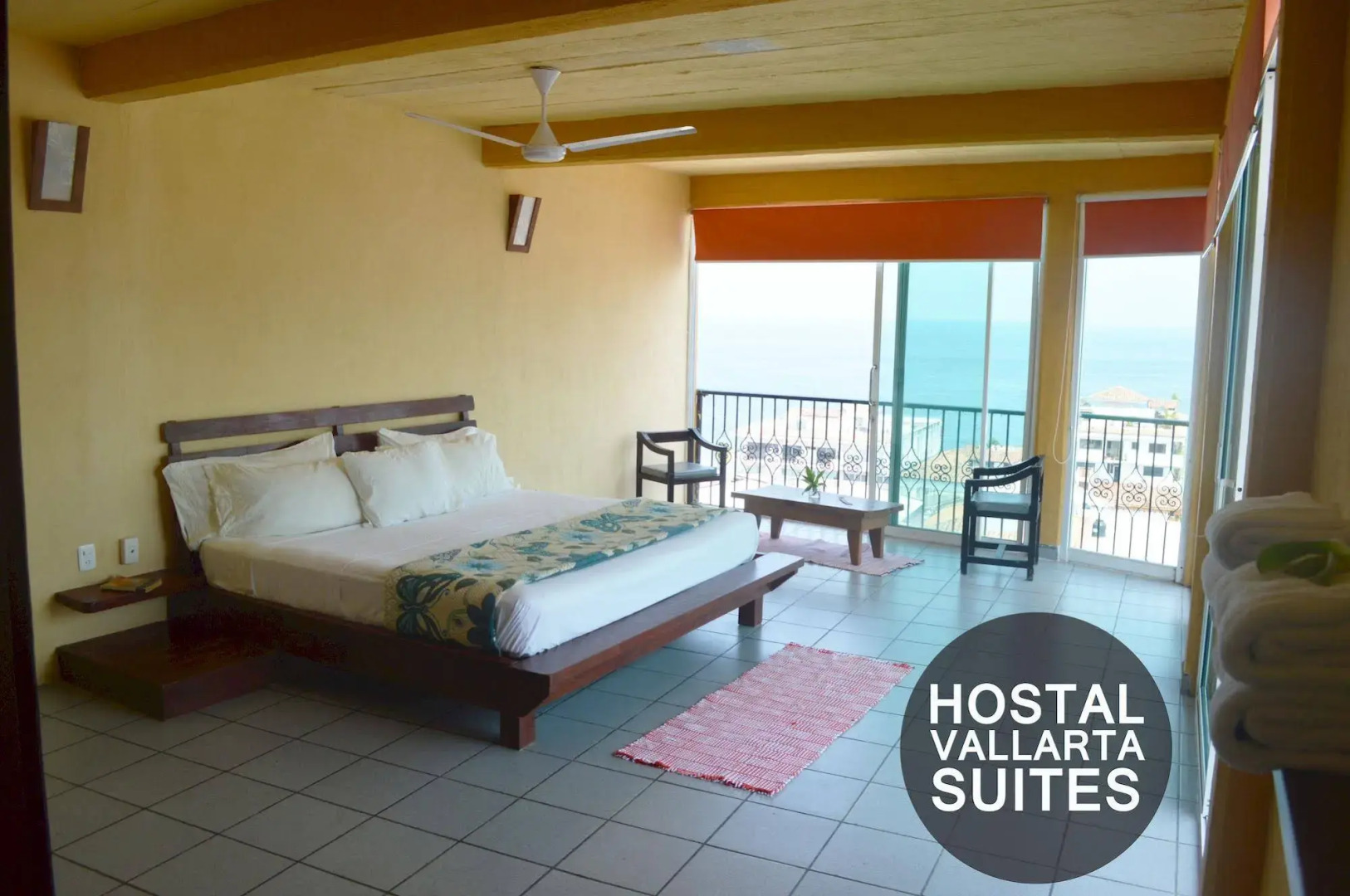 Hostal Vallarta Suites