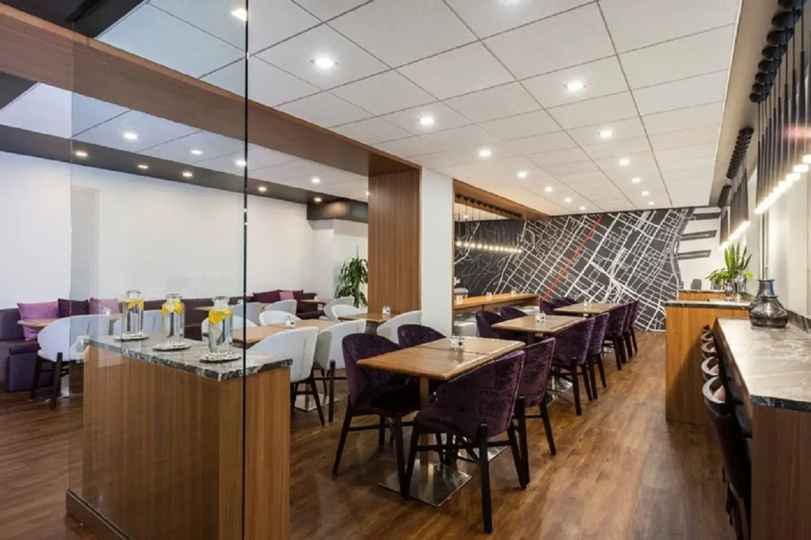 Warwick Le Crystal - Montréal