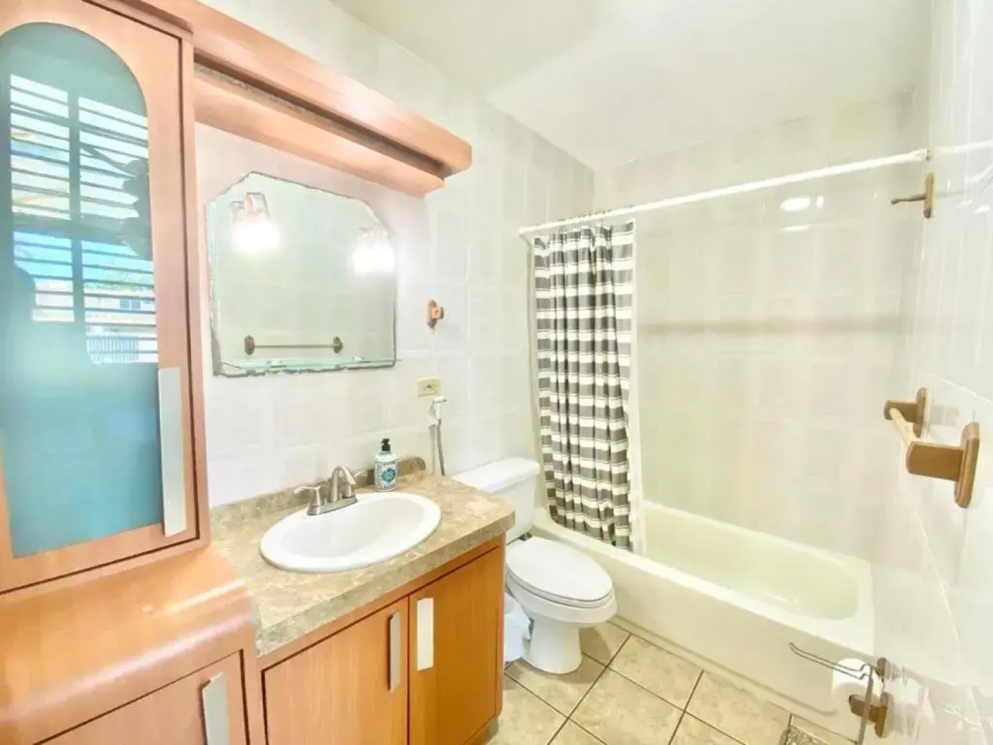 Tropical Breeze 2 Bed 2 Bath