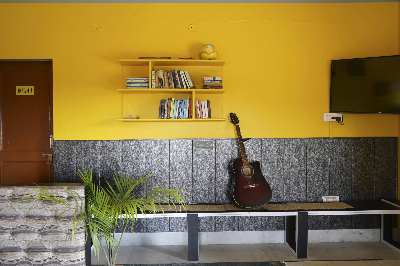 The Hosteller Bir
