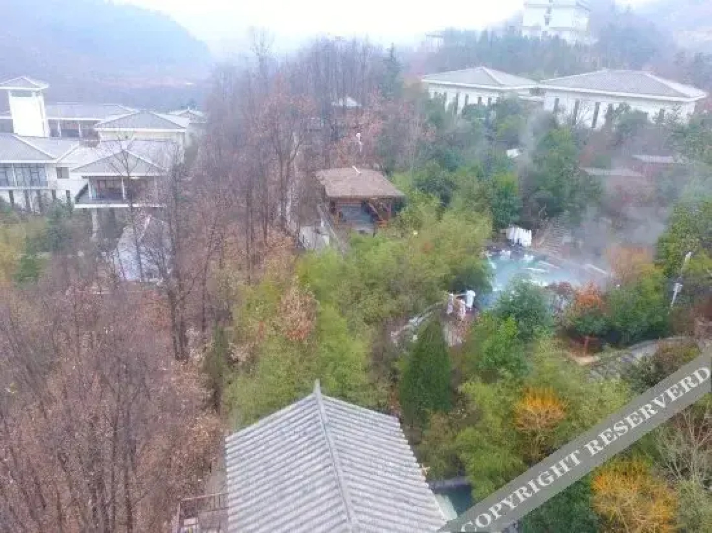 Yihe Funiu Shanju Hot Spring  Hotel