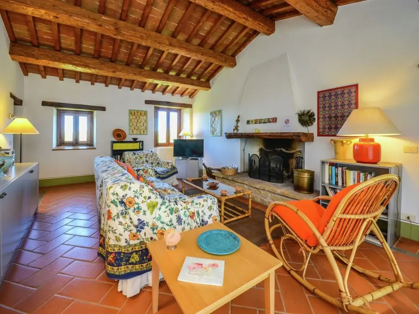 Spacious Villa in Marradi with Swimming Pool