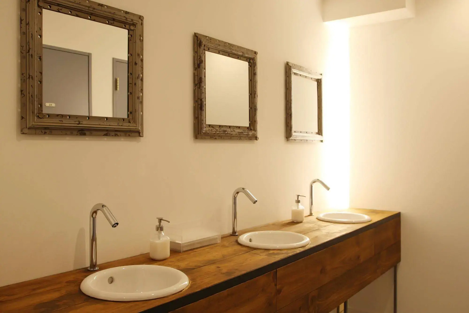 The Lower East Nine Hostel