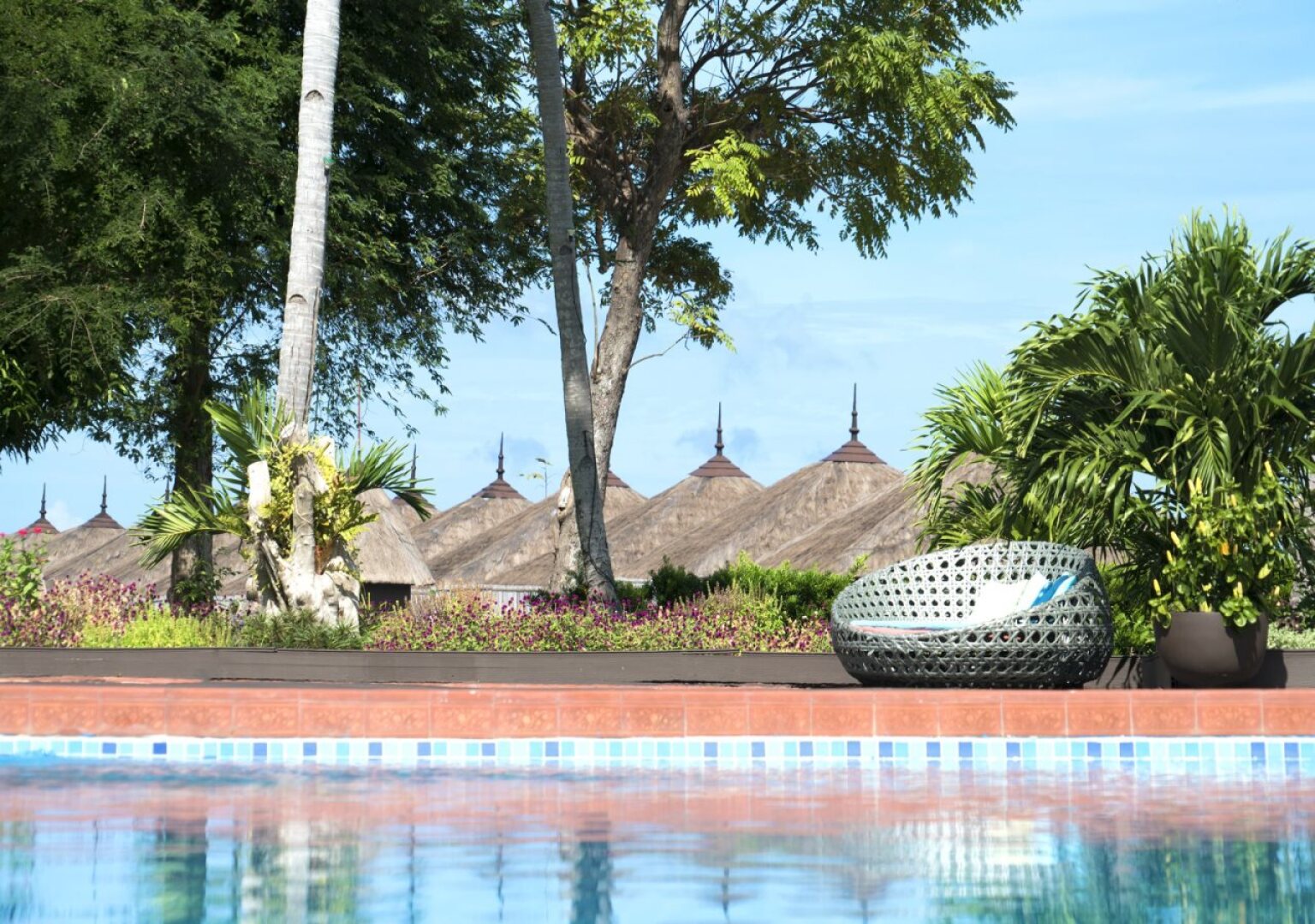 Huma Island Resort and Spa