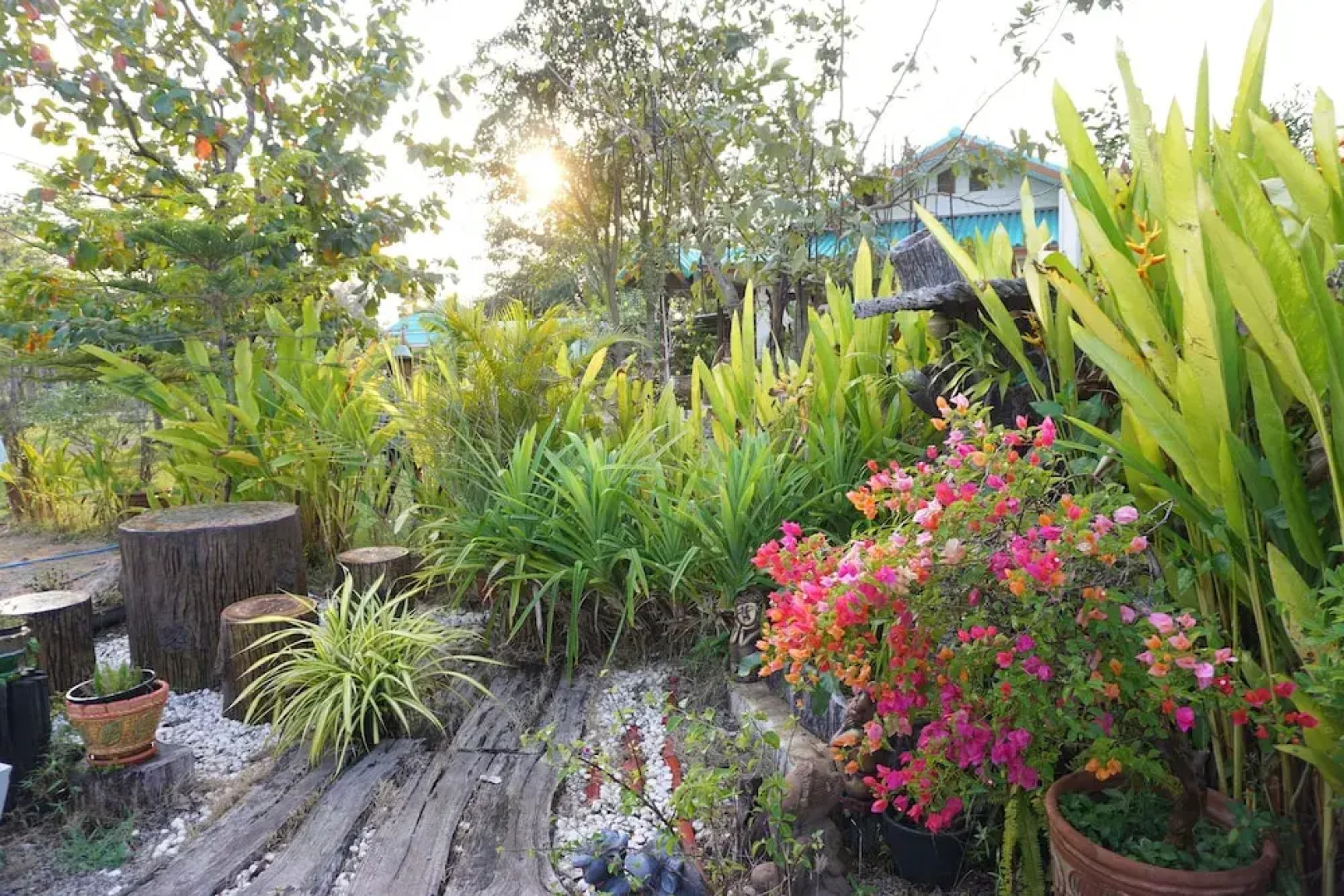 Ruenkhawhom Residence