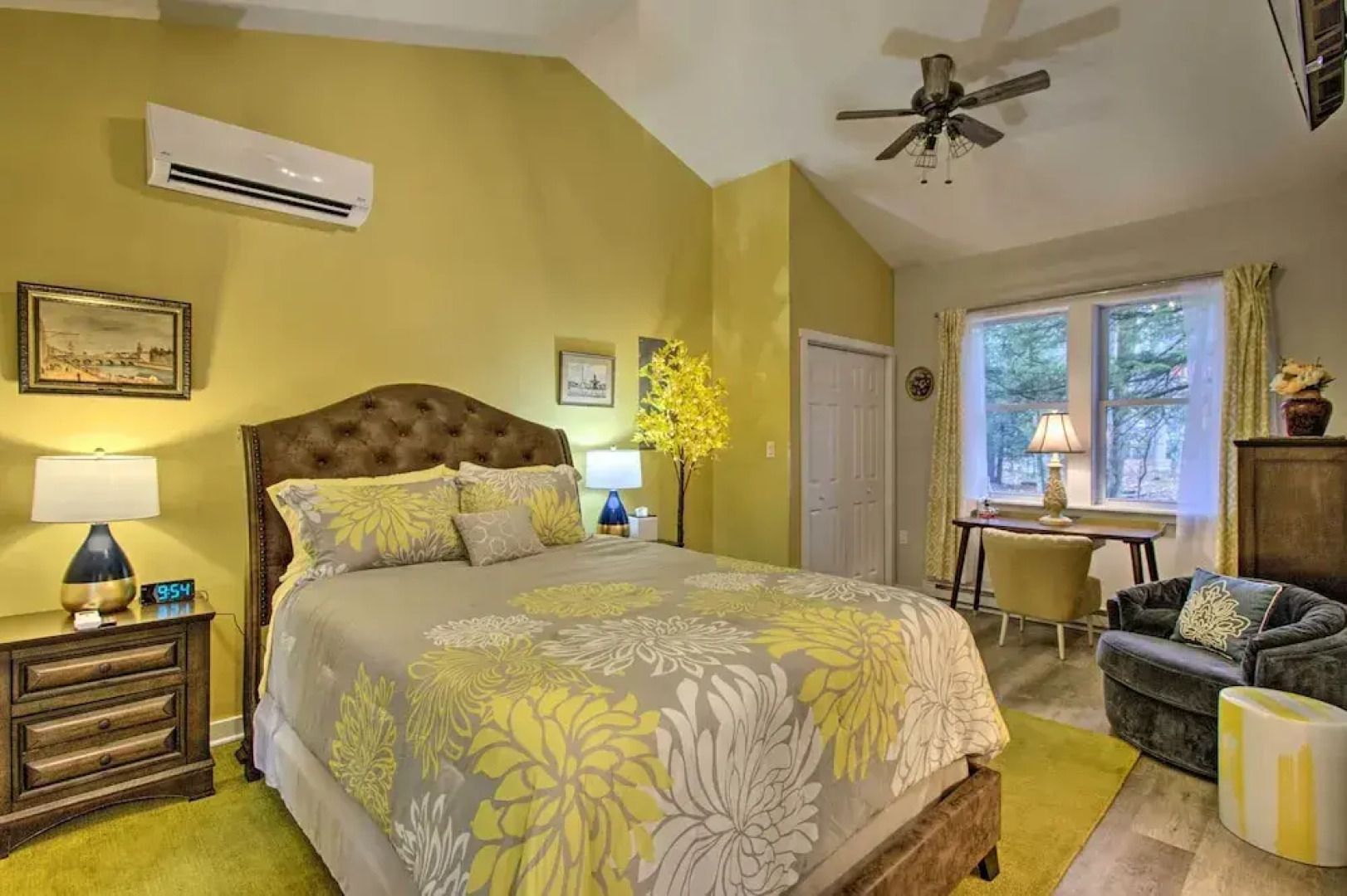 13 Mi to Camelback Ski! Creekside 'lincoln Lodge'