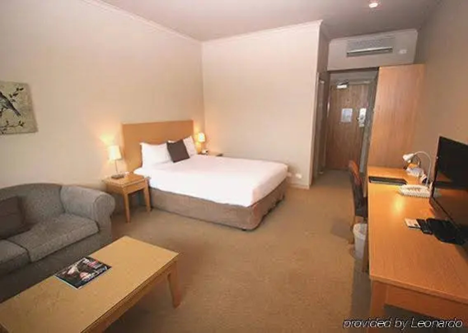 Quality Hotel Tiffins On The Park