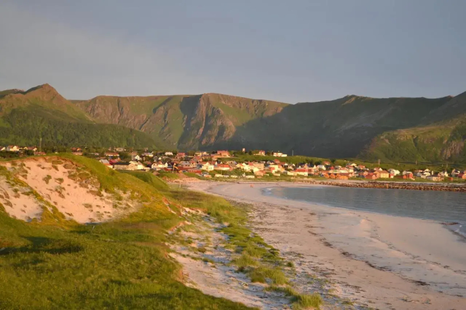 Midnattsol Rom Og Hytter