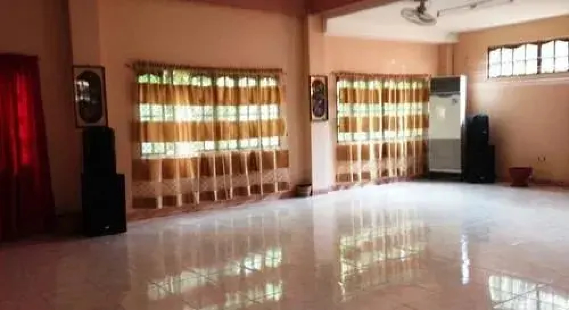 Hilltop Cottages & Resort