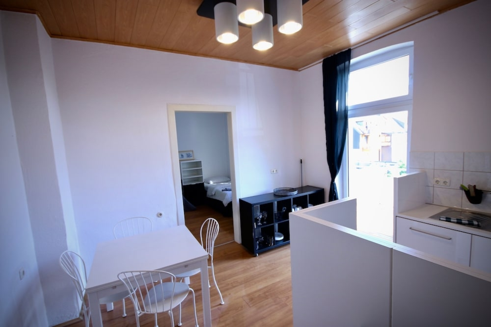 a-domo Apartments Oberhausen - Moderne Wohnungen und Studio Apartments - Gute Anbindung ideal für 1 - 5 Personen