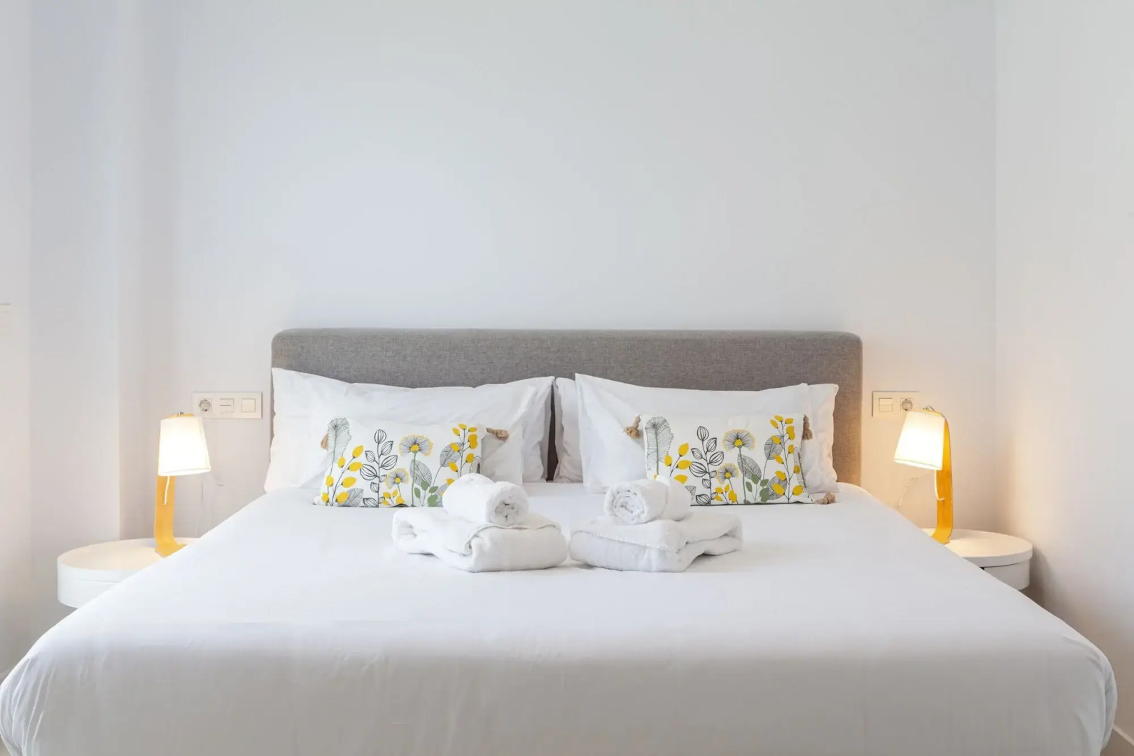 Blue Line Apartment Hotel